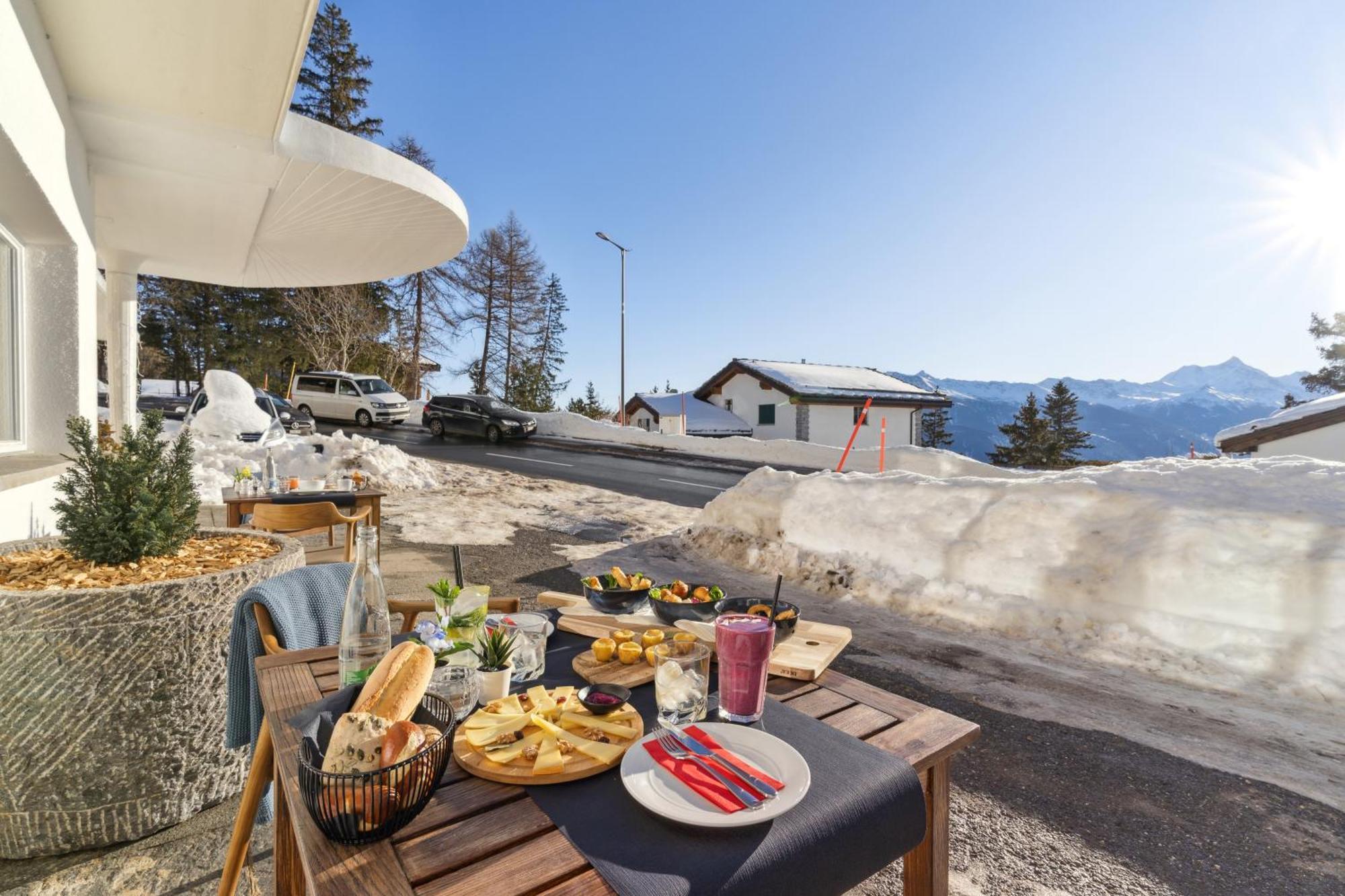 Crans Montana Suites Экстерьер фото